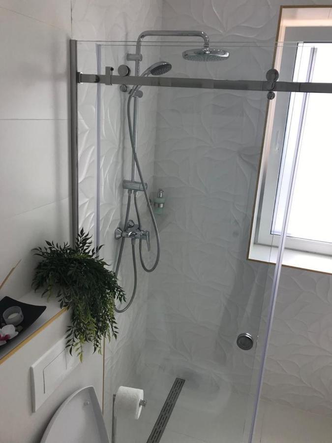 Victoria Luxury Apartment 11 بوخارست المظهر الخارجي الصورة